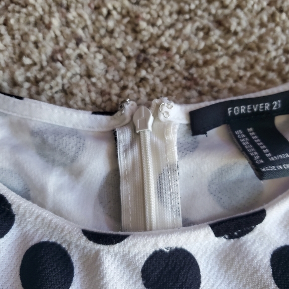 Forever 21 Dolka Dot Dress - Picture 5 of 11